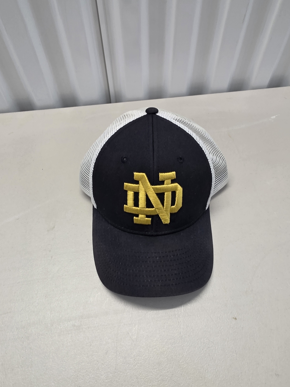 Notre Dame Fighting Irish Hat Snapback Trucker Mesh Top of the World Blue White